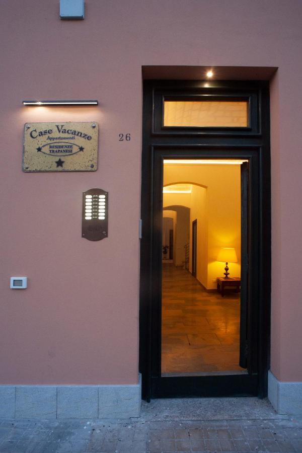 Case Vacanze "Residenze Trapanesi" ตราปานี ภายนอก รูปภาพ