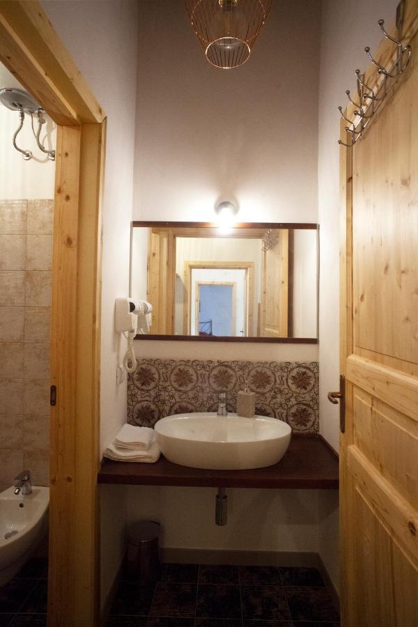 Case Vacanze "Residenze Trapanesi" ตราปานี ภายนอก รูปภาพ