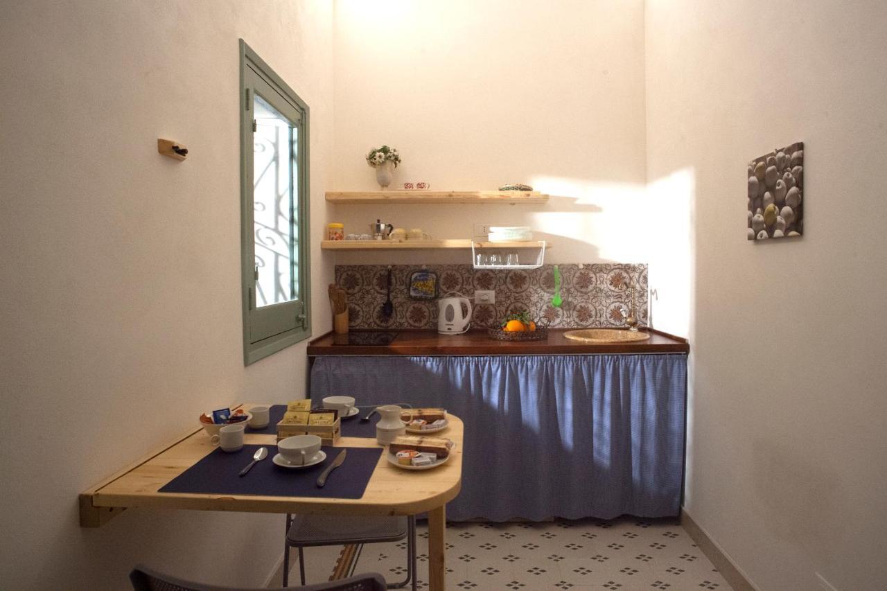 Case Vacanze "Residenze Trapanesi" ตราปานี ภายนอก รูปภาพ